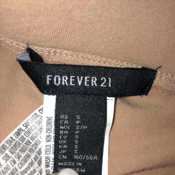 5/$25🖤 Forever 21 skirt​ - Picture 5 of 5